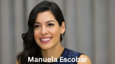 Manuela Escobar